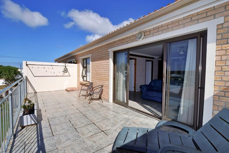 4 Bedroom Property for Sale in Stilbaai Wes Western Cape